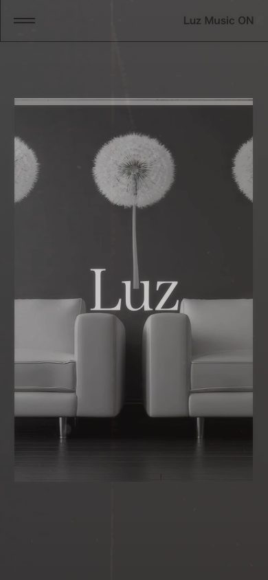 LUZ REALの公開サイト、スマートフォン幅での表示